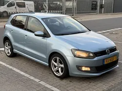 Blauw Gebruikt 2010 VW Polo Hatchback | € 2.800 (Goede deal)