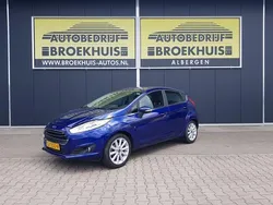 Blauw Gebruikt 2015 Ford Fiesta Titanium Hatchback | € 3.850