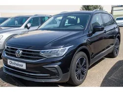 Zwart Gebruikt 2021 VW Tiguan United SUV | € 31.229 (Super prijs)