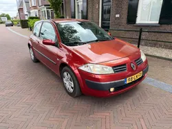 Rood Gebruikt 2003 Renault Mégane II Hatchback | € 1.500 (Eerlijke prijs)