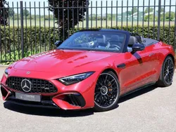 Rood, metallic lak Gebruikt 2022 Mercedes SL63 AMG AMG Cabriolet | € 175.000 (Iets duurder)