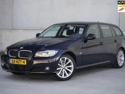 Blauw, metallic lak Gebruikt 2009 BMW 330 Stationwagen | € 14.950 (Duur)