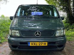 Grijs Gebruikt 2001 Mercedes V220 MPV | € 7.900