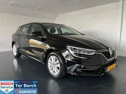 Zwart Gebruikt 2023 Renault Mégane GrandTour Equilibre Stationwagen | € 17.495 (Goede deal)