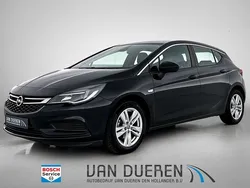 Zwart Gebruikt 2018 Opel Astra Business Hatchback | € 10.950 (Goede deal)