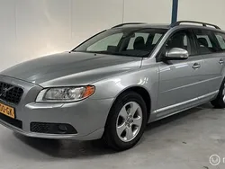 Grijs Gebruikt 2009 Volvo V70 Momentum Stationwagen | € 4.945 (Super prijs)