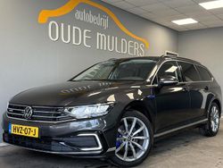 Grijs Gebruikt 2022 VW Passat GTE Stationwagen | € 28.950 (Duur)