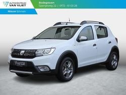 Wit Gebruikt 2017 Dacia Sandero Lauréate Hatchback | € 10.900 (Eerlijke prijs)