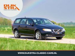 Blauw, metallic lak Gebruikt 2008 Volvo V70 Momentum Stationwagen | € 19.900