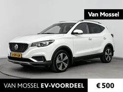 Wit Gebruikt 2020 MG ZS Luxury Sedan | € 15.495 (Eerlijke prijs)