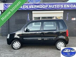 Zwart Gebruikt 2002 Opel Agila Edition Hatchback | € 1.399 (Iets duurder)
