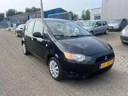 Zwart Gebruikt 2009 Mitsubishi Colt Inform Hatchback | € 3.250