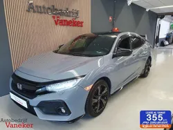 Grijs, metallic lak Gebruikt 2017 Honda Civic Sport Plus Hatchback | € 21.950