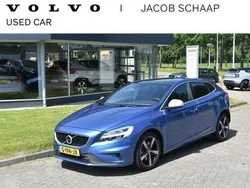 Blauw Gebruikt 2019 Volvo V40 Stationwagen | € 18.500 (Eerlijke prijs)