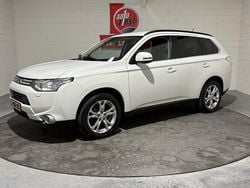 Wit Gebruikt 2013 Mitsubishi Outlander Intense+ SUV | € 14.950 (Eerlijke prijs)