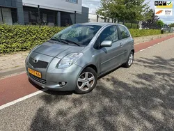 Grijs Gebruikt 2006 Toyota Yaris Terra Hatchback | € 1.250 (Super prijs)