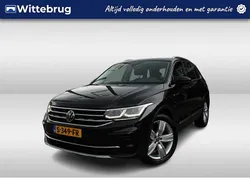 Zwart Gebruikt 2023 VW Tiguan Elegance SUV | € 36.450 (Eerlijke prijs)