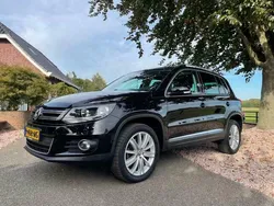Zwart, metallic lak Gebruikt 2014 VW Tiguan Cup SUV | € 15.850 (Goede deal)