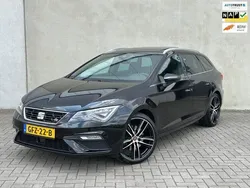 Zwart, metallic lak Gebruikt 2018 Seat Leon ST FR Stationwagen | € 18.950 (Iets duurder)