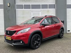 Rood (metallic) Gebruikt 2018 Peugeot 2008 GT-line SUV | € 10.950 (Eerlijke prijs)