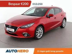 Rood Gebruikt 2016 Mazda 3 Sports-Line Hatchback | € 12.649 (Eerlijke prijs)