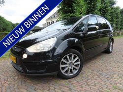 Zwart Gebruikt 2007 Ford S-MAX S MPV | € 2.950 (Eerlijke prijs)