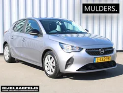 Grijs, metallic lak Gebruikt 2021 Opel Corsa Edition Hatchback | € 12.745 (Eerlijke prijs)
