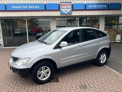Grijs (metallic) Gebruikt 2008 Ssangyong (KGM) Actyon SUV | € 3.940
