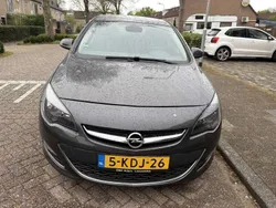 Grijs Gebruikt 2013 Opel Astra Cosmo Hatchback | € 7.500 (Eerlijke prijs)