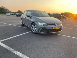 Grijs Gebruikt 2020 VW Golf VIII Life Stationwagen | € 17.950 (Goede deal)