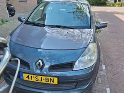 Blauw Gebruikt 2006 Renault Clio II Expression Hatchback | € 1.849 (Eerlijke prijs)