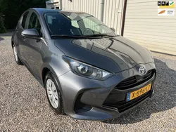 Grijs Gebruikt 2023 Toyota Yaris Active Hatchback | € 20.999 (Goede deal)