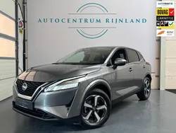 Grijs, metallic lak Gebruikt 2024 Nissan Qashqai Acenta SUV | € 29.899 (Eerlijke prijs)