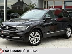 Zwart Gebruikt 2021 VW Tiguan Business SUV | € 29.750 (Goede deal)