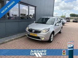 Grijs Gebruikt 2011 Dacia Sandero Hatchback | € 3.950 (Eerlijke prijs)