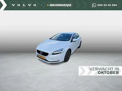 Wit Gebruikt 2020 Volvo V40 Performance Stationwagen | € 18.899 (Eerlijke prijs)