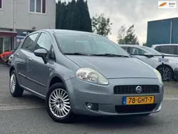 Grijs Gebruikt 2008 Fiat Grande Punto Dynamic Hatchback | € 2.850 (Eerlijke prijs)