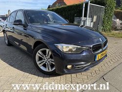 Blauw Gebruikt 2017 BMW 318 Executive Sedan | € 9.950 (Super prijs)