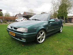Groen Gebruikt 1993 Renault 19 Cabriolet | € 3.295