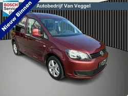 Rood Gebruikt 2012 VW Caddy MPV | € 6.450 (Iets duurder)