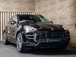 Zwart, metallic lak Gebruikt 2014 Porsche Macan Turbo SUV | € 39.950 (Goede deal)