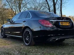 Zwart Gebruikt 2016 Mercedes C180 Edition Sedan | € 17.500 (Goede deal)
