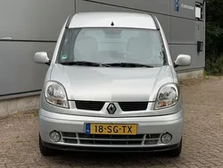 Grijs Gebruikt 2006 Renault Kangoo Expression MPV | € 2.450 (Eerlijke prijs)