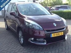 Rood Gebruikt 2012 Renault Scénic III Privilege MPV | € 8.950 (Duur)