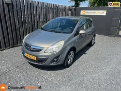Bruin Gebruikt 2013 Opel Corsa Hatchback | € 6.450 (Eerlijke prijs)