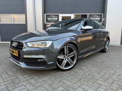 Grijs Gebruikt 2013 Audi A3 S-Line Sedan | € 11.250 (Iets duurder)