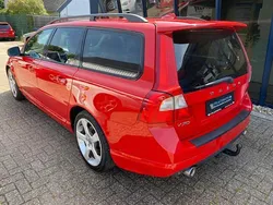 Rood Gebruikt 2010 Volvo V70 R-Design Stationwagen | € 14.945 (Iets duurder)