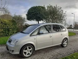 Grijs Gebruikt 2010 Opel Meriva Cosmo MPV | € 2.950