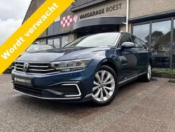 Blauw Gebruikt 2022 VW Passat Business Stationwagen | € 28.250 (Eerlijke prijs)