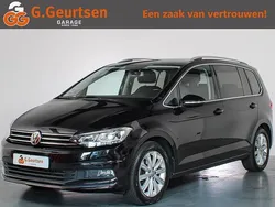 Zwart Gebruikt 2018 VW Touran Highline MPV | € 25.900 (Eerlijke prijs)